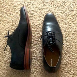 Men’s dress shoes-   SIZE 11-